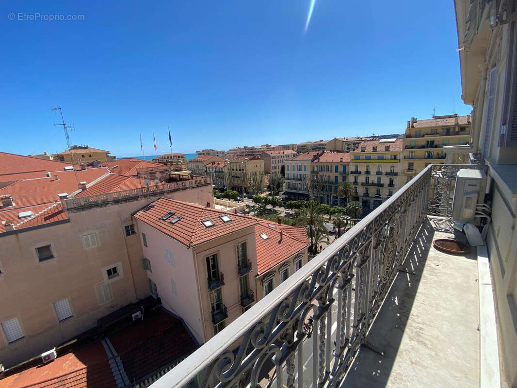Appartement à MENTON
