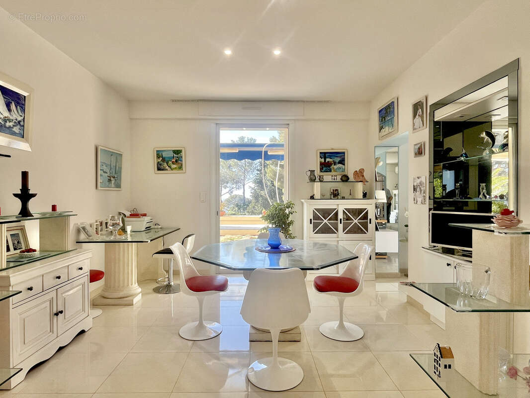 Appartement à SAINT-RAPHAEL