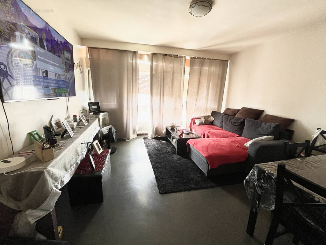Appartement à MARSEILLE-3E