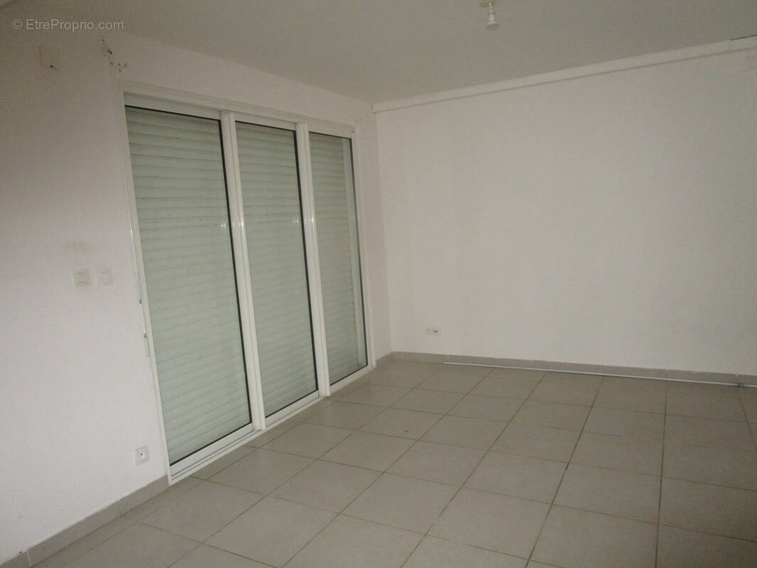Appartement à KOUROU