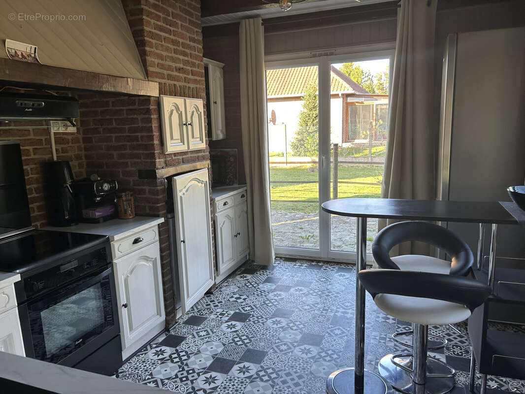 Maison à OSTRICOURT