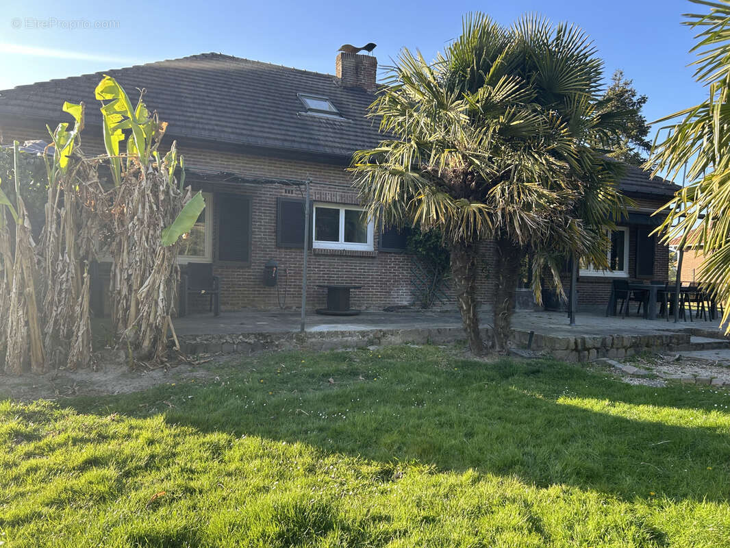 Maison à OSTRICOURT
