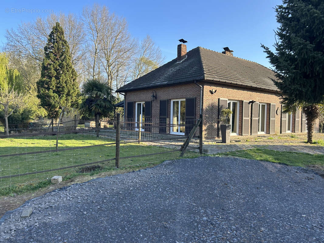 Maison à OSTRICOURT