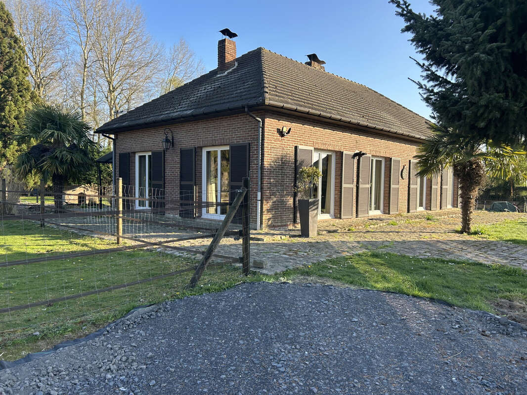 Maison à OSTRICOURT