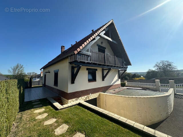 Maison à NEUFCHATEL-EN-BRAY