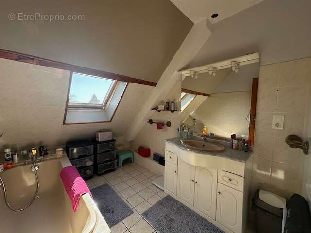 Maison à NEUFCHATEL-EN-BRAY