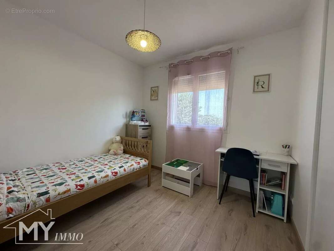 Maison à MOULIETS-ET-VILLEMARTIN