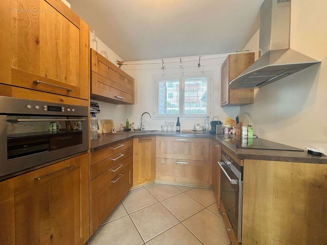 Maison à CONTAMINE-SUR-ARVE