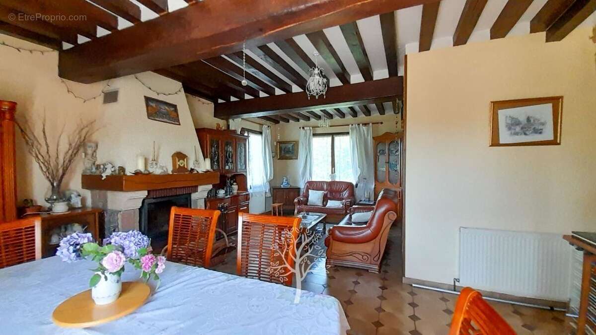 Maison à BEAUBEC-LA-ROSIERE