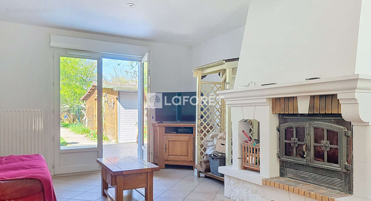 Maison à MONTMORENCY