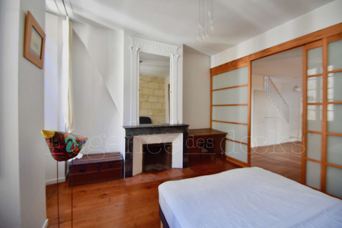 Appartement à BORDEAUX