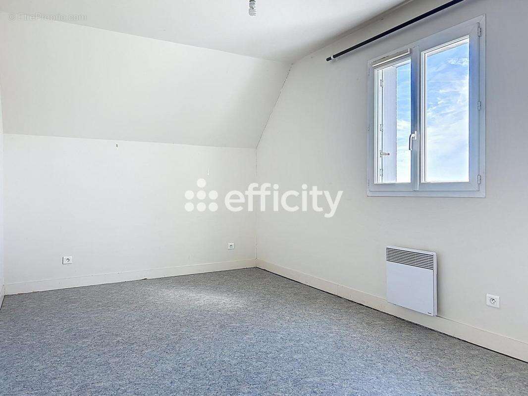 Maison à CIVRAY-DE-TOURAINE