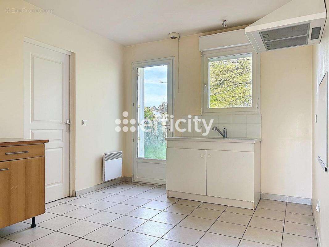 Maison à CIVRAY-DE-TOURAINE