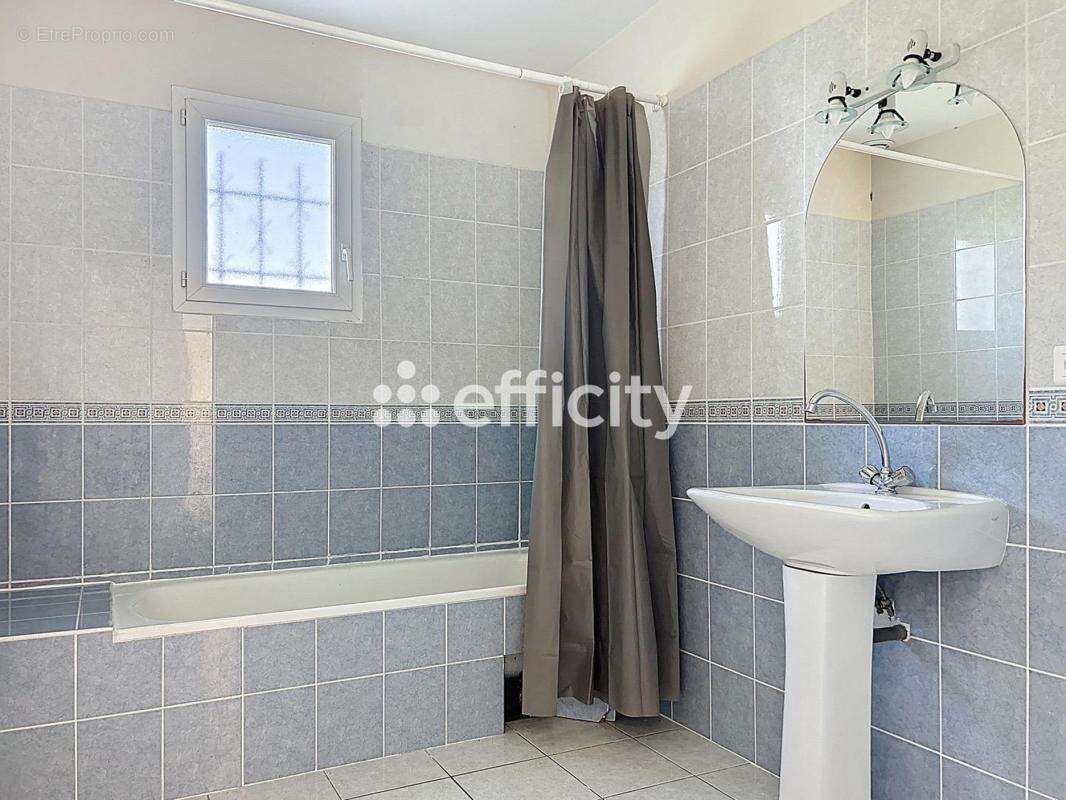 Maison à CIVRAY-DE-TOURAINE