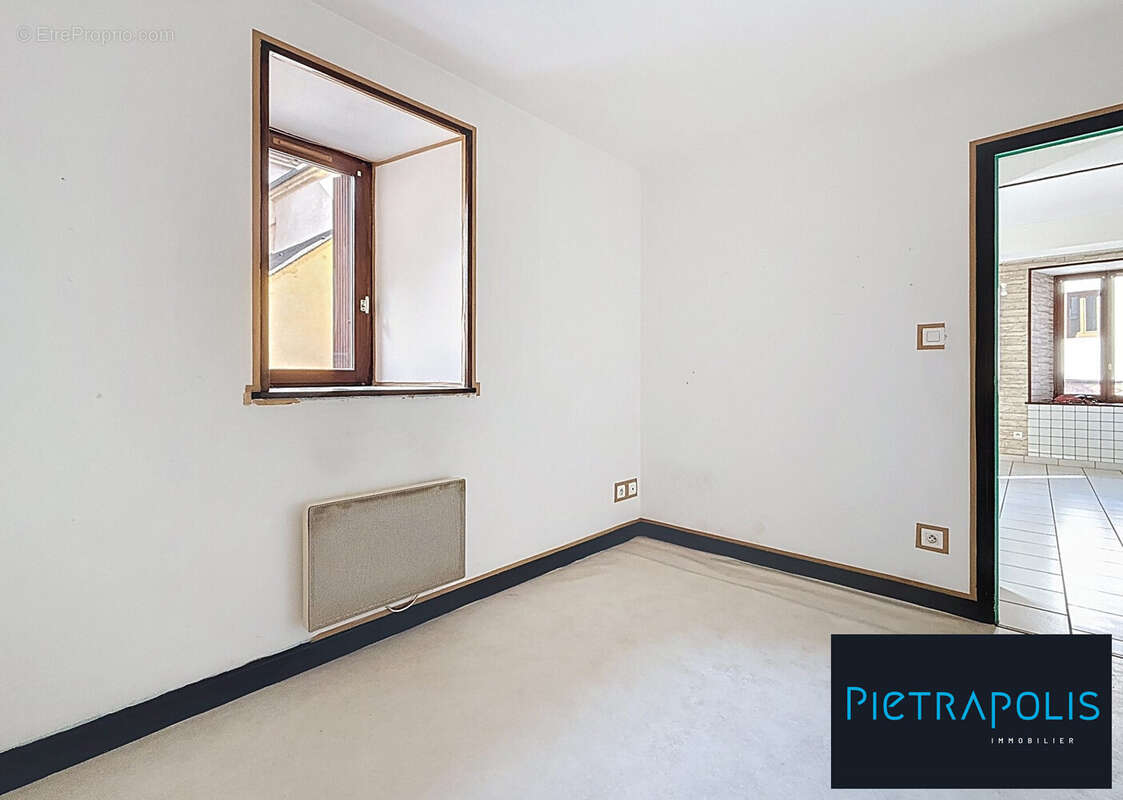 Appartement à PLOMBIERES-LES-DIJON