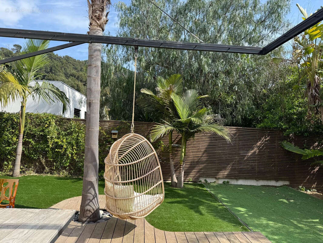 Maison à LA VALETTE-DU-VAR