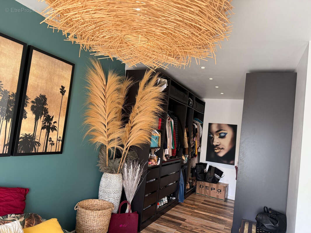 Maison à LA VALETTE-DU-VAR