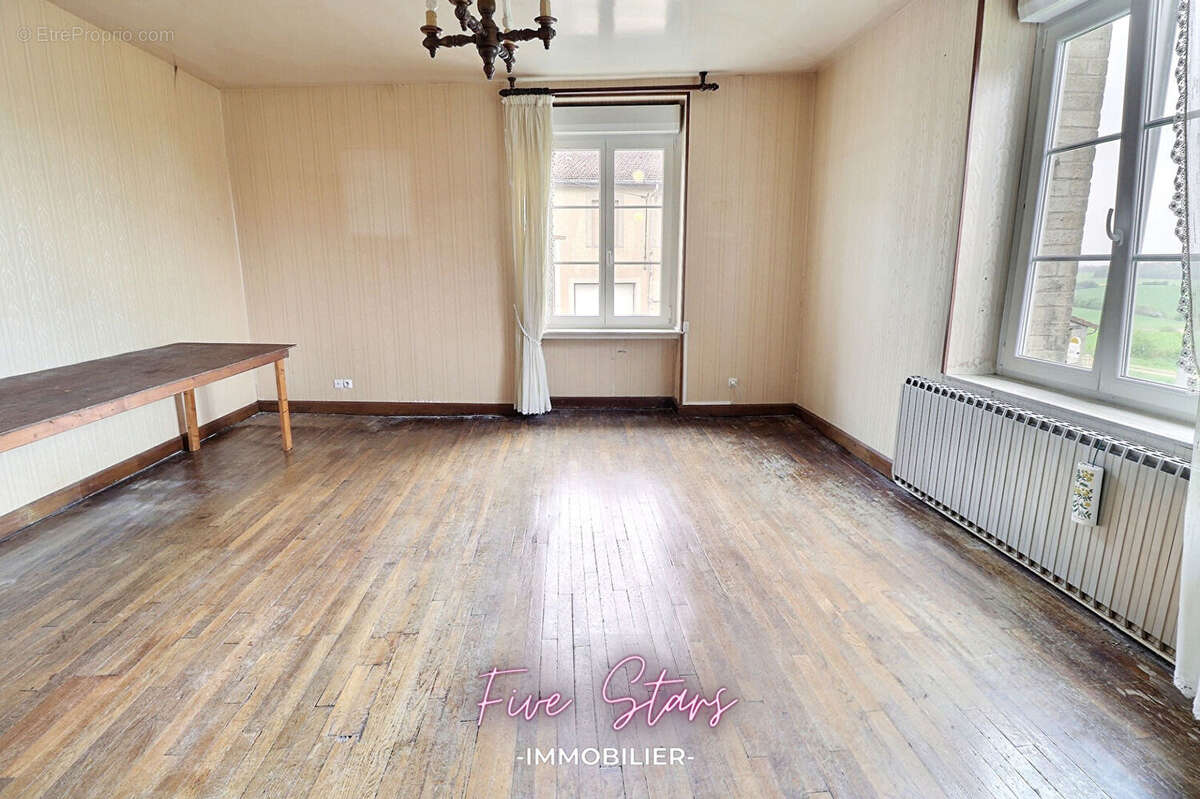 Maison à NORROY-LE-SEC