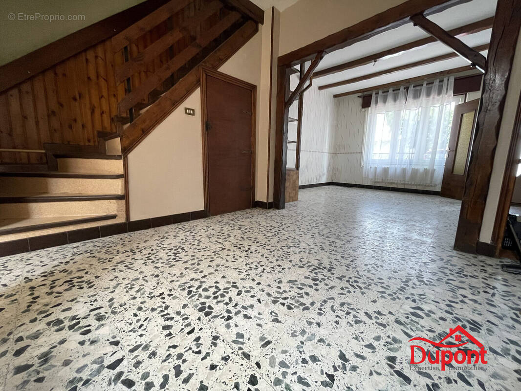 Maison à SAINT-QUENTIN