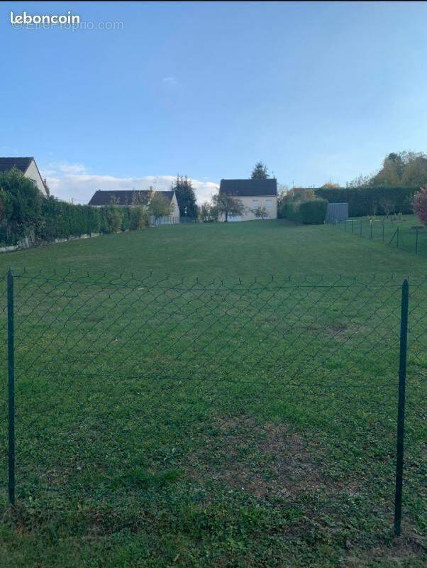 Terrain à LA FERTE-SOUS-JOUARRE