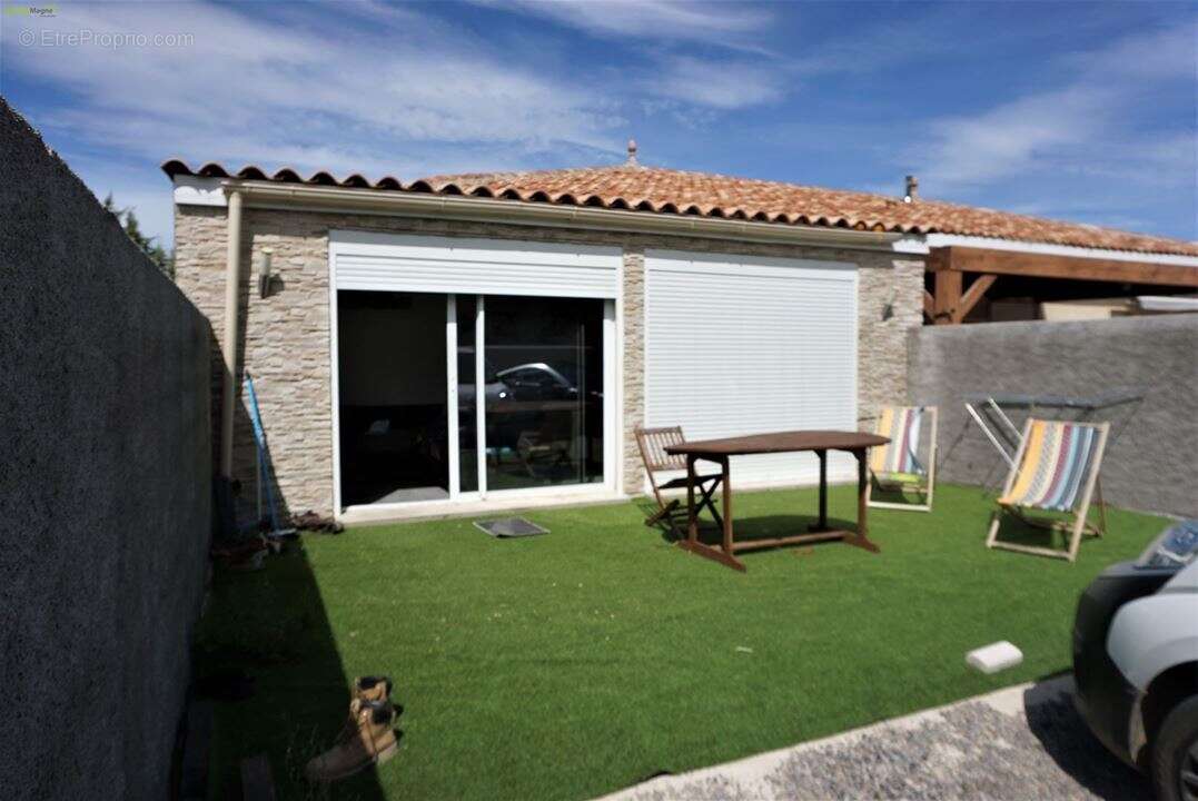 Appartement à ROQUEFORT-DES-CORBIERES