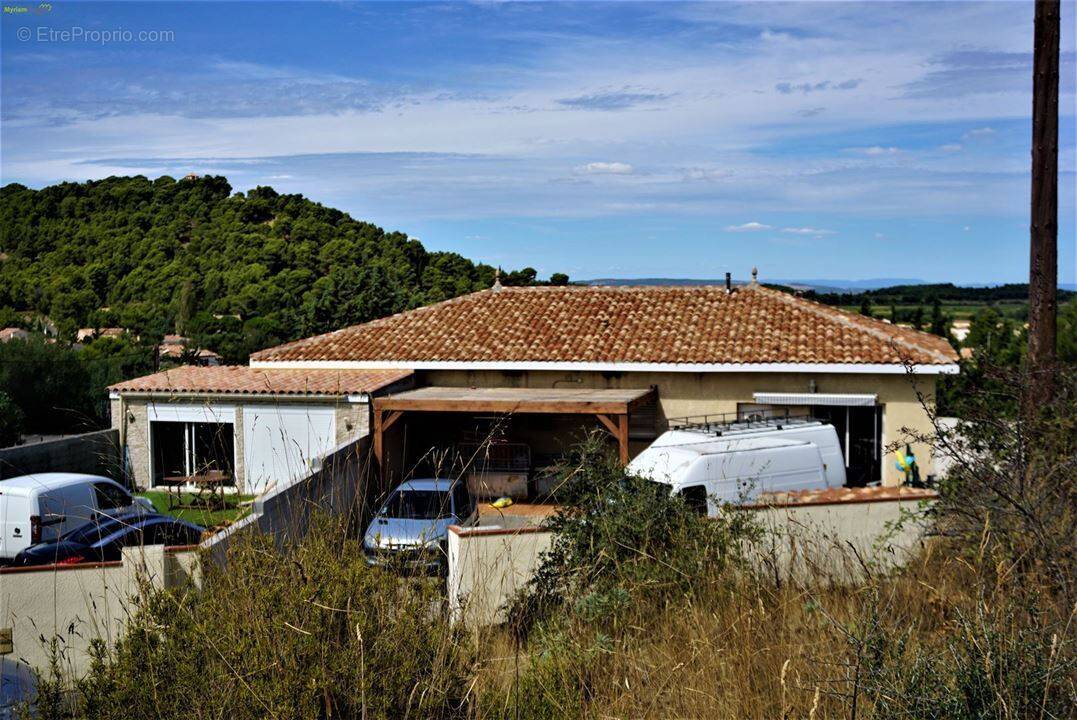 Appartement à ROQUEFORT-DES-CORBIERES