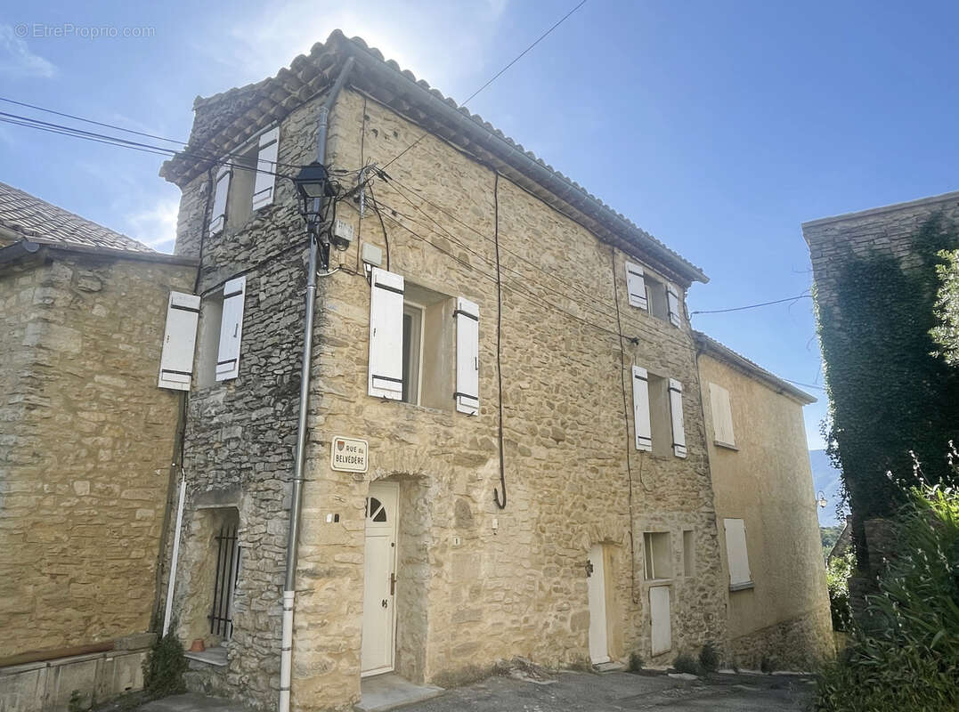 Maison à VAISON-LA-ROMAINE