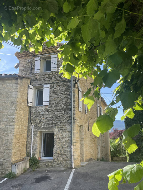 Maison à VAISON-LA-ROMAINE