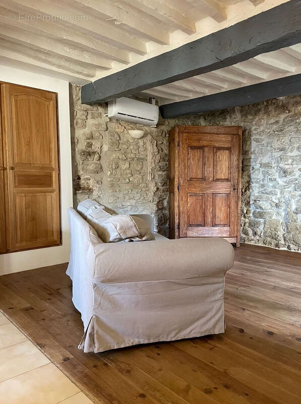 Maison à VAISON-LA-ROMAINE