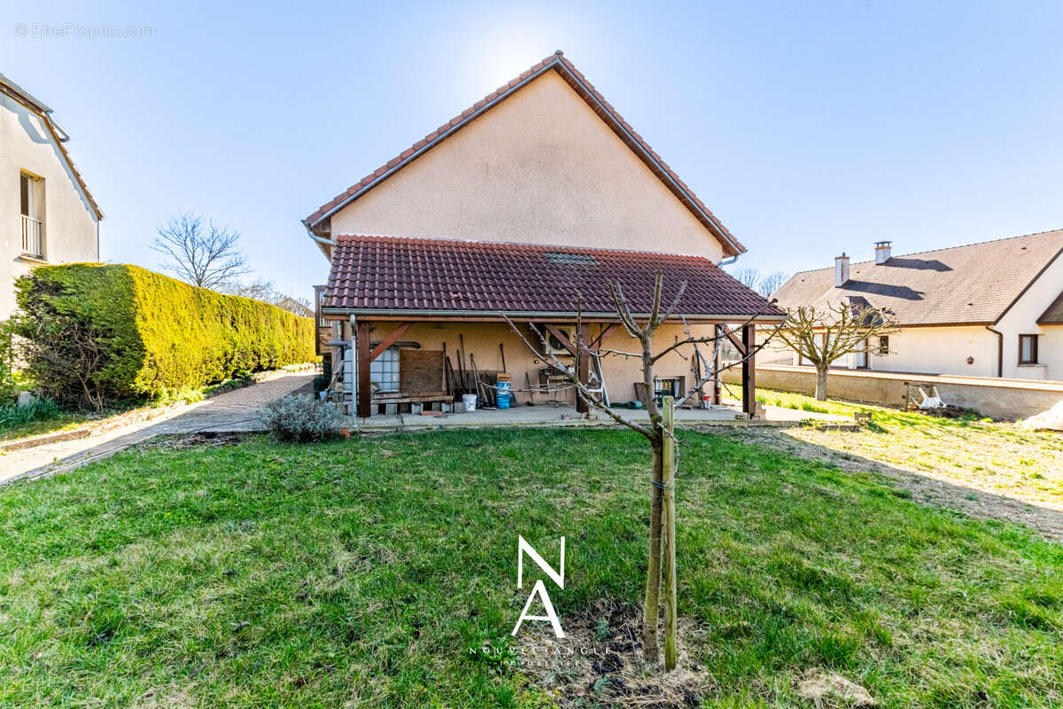 Maison à VAROIS-ET-CHAIGNOT