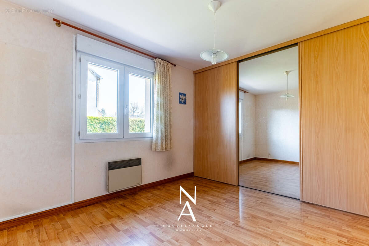 Maison à VAROIS-ET-CHAIGNOT