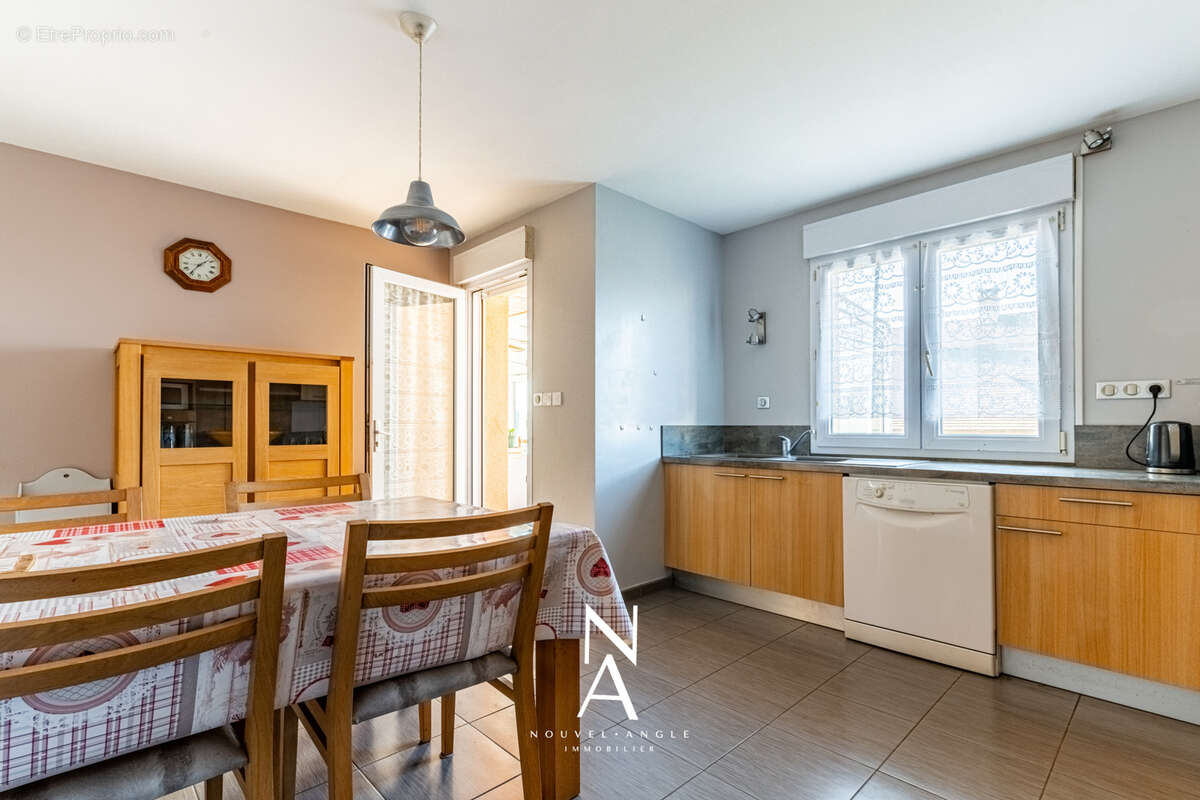 Maison à VAROIS-ET-CHAIGNOT