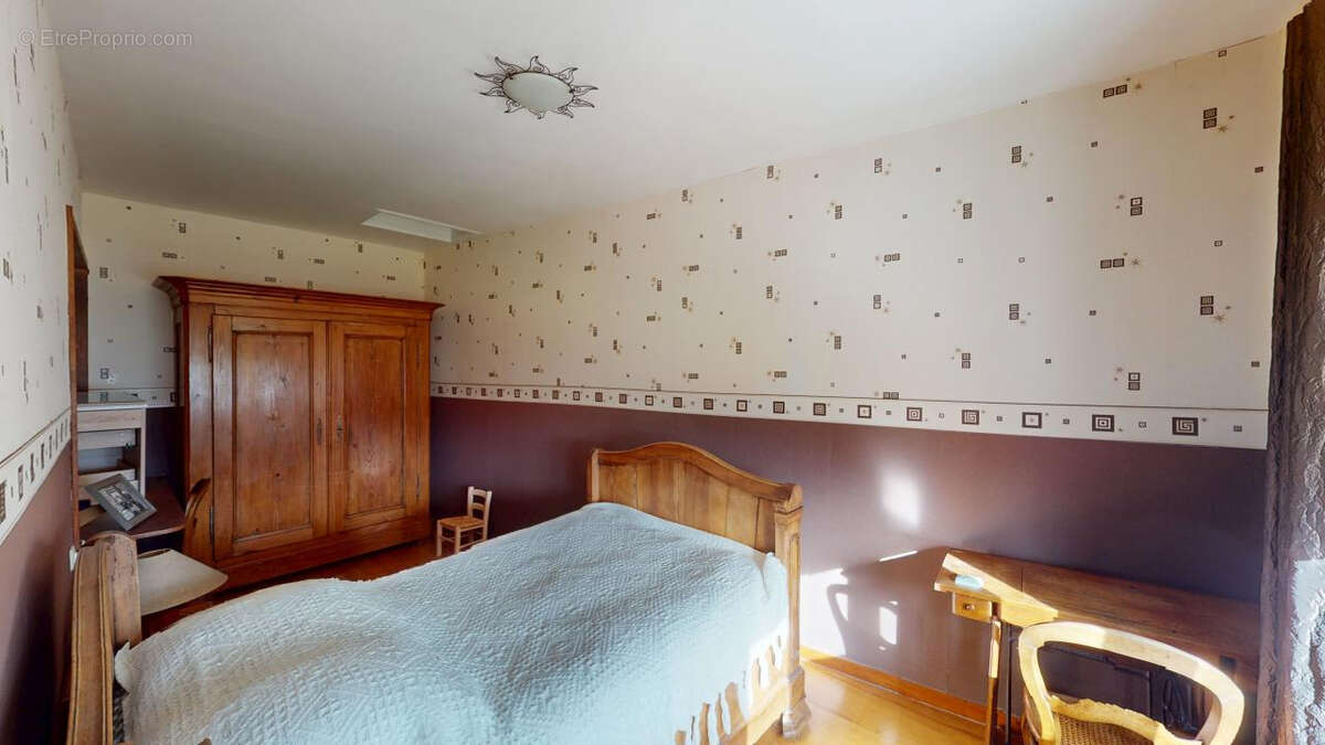 Maison à BOUVESSE-QUIRIEU