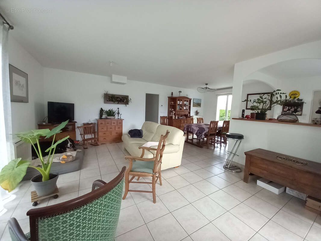 Maison à MONDONVILLE