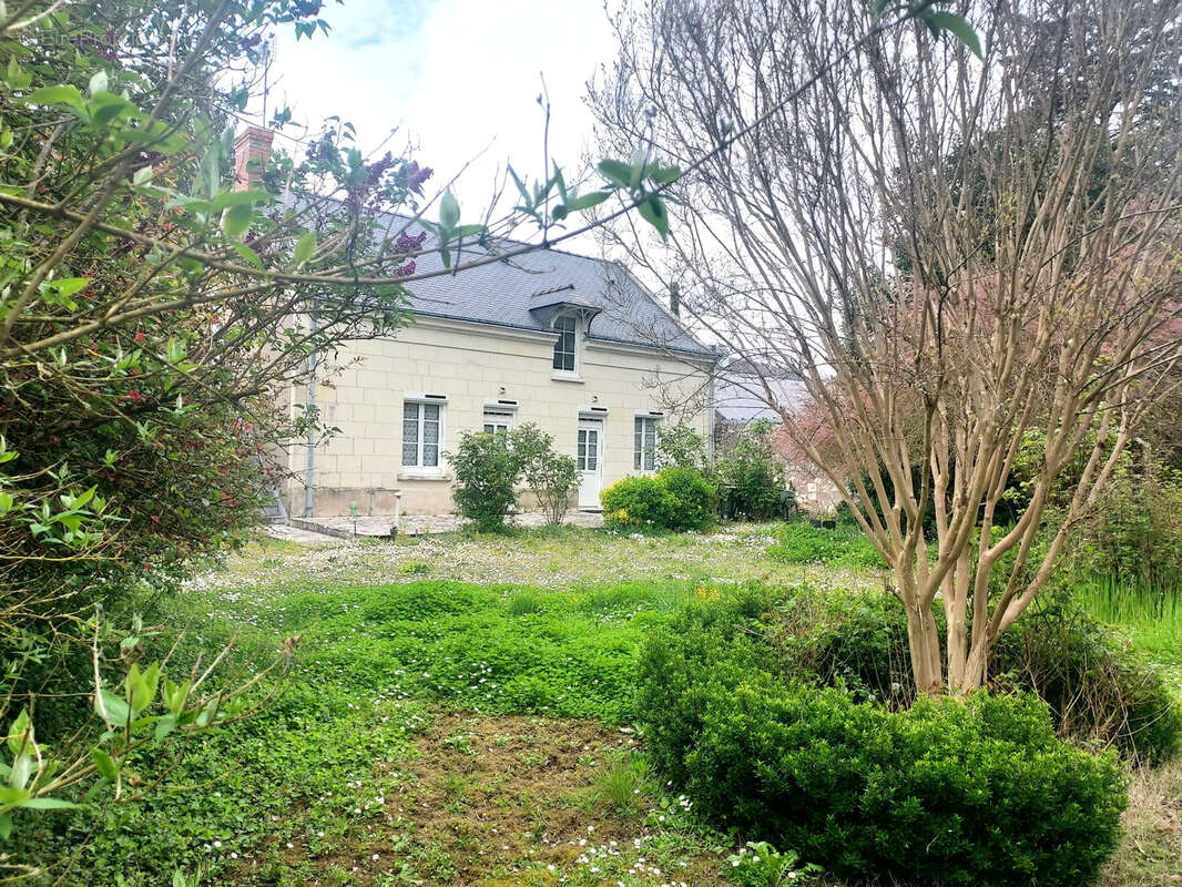 Maison à LA CHAPELLE-SUR-LOIRE
