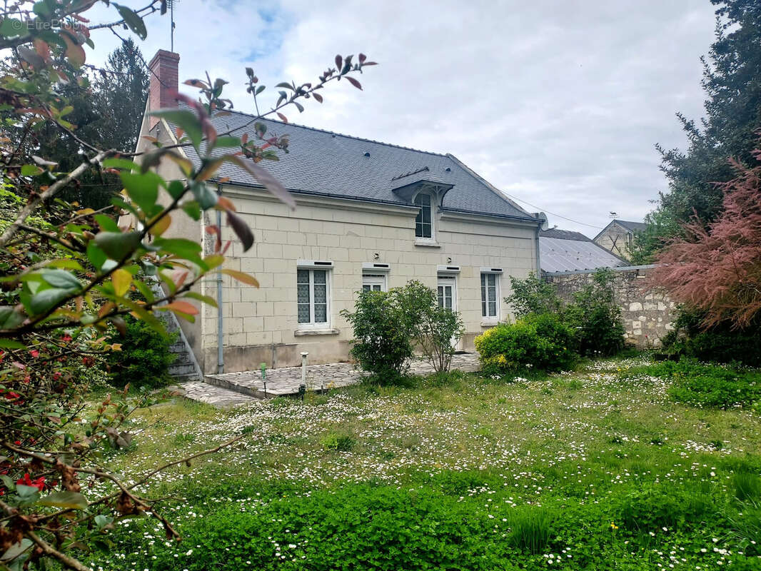 Maison à LA CHAPELLE-SUR-LOIRE