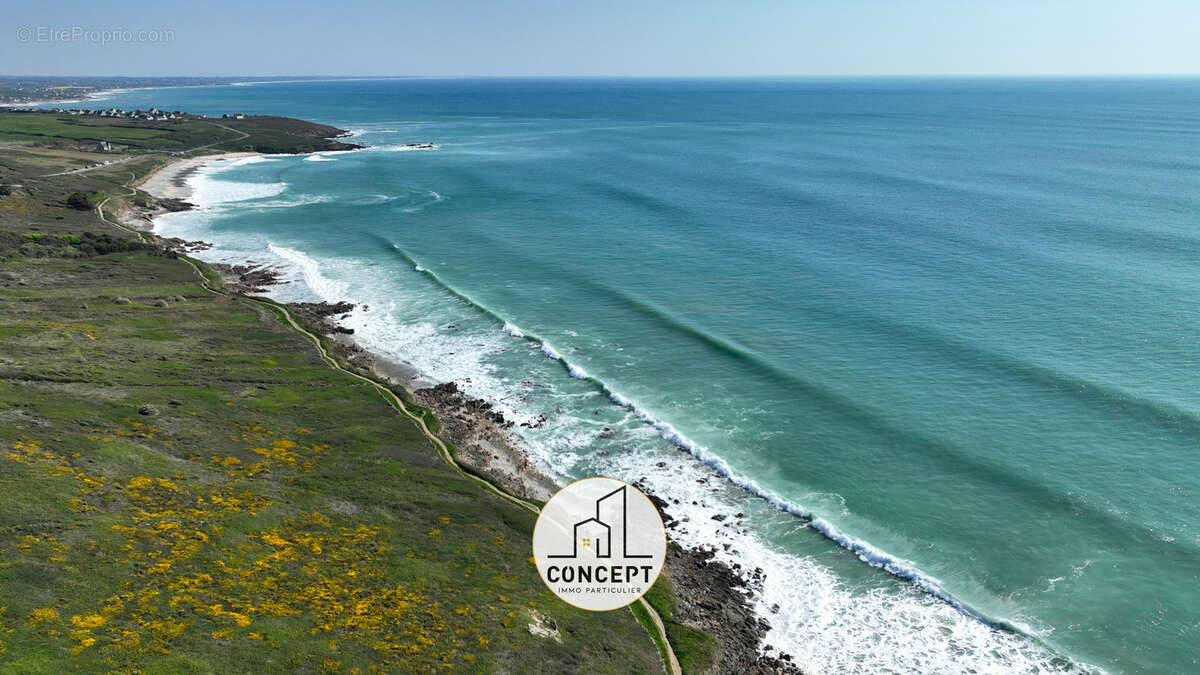 Terrain à PLOUHINEC