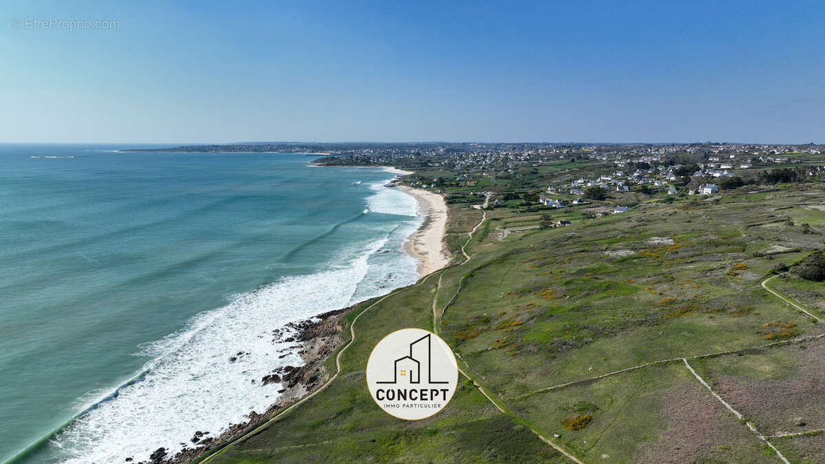 Terrain à PLOUHINEC