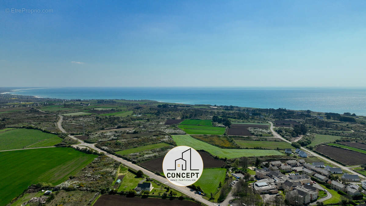 Terrain à PLOUHINEC