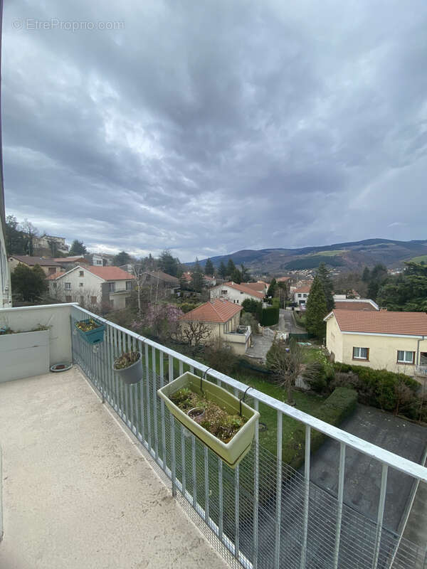 Appartement à SAINT-ETIENNE