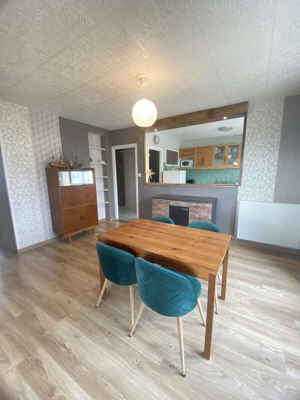 Appartement à SAINT-ETIENNE