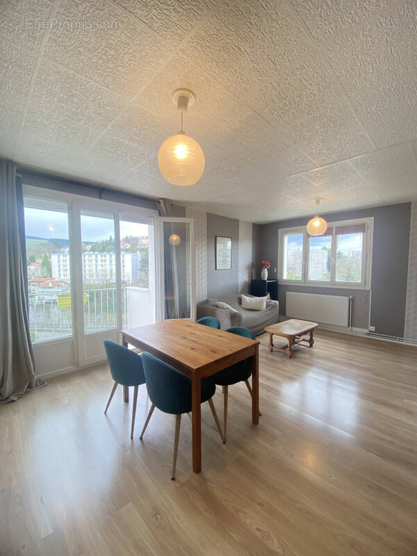 Appartement à SAINT-ETIENNE