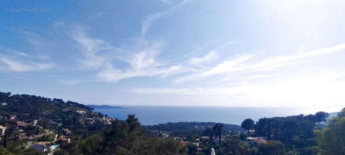 Maison à CARQUEIRANNE