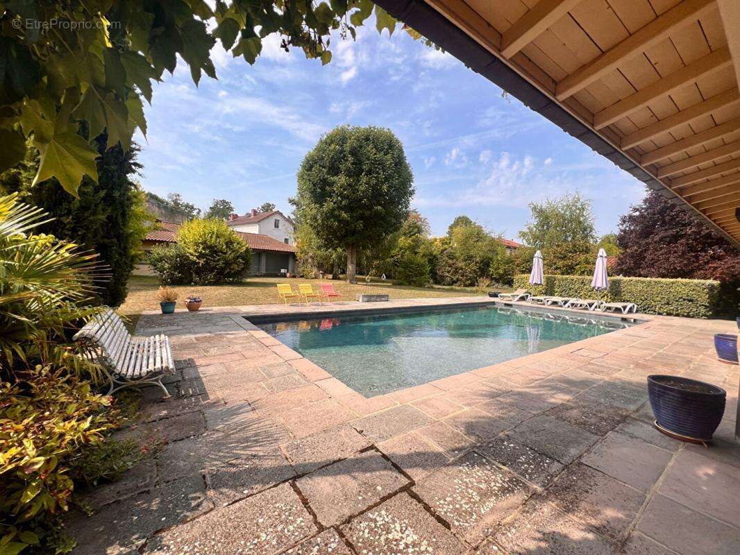 Maison à VARENNES-SUR-MORGE