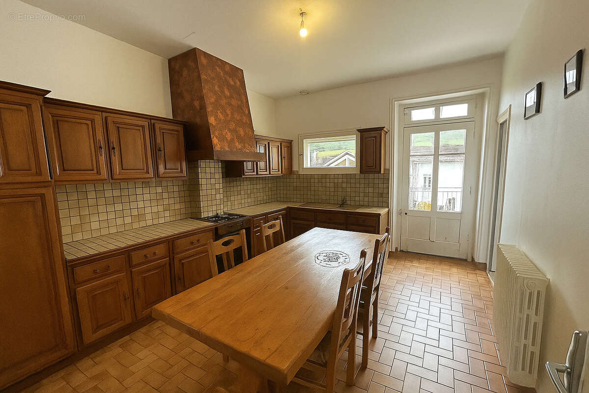 Maison à LE PERREON