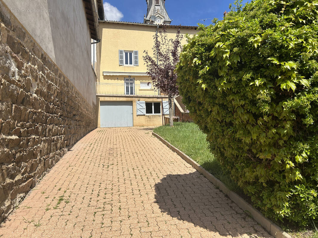 Maison à LE PERREON