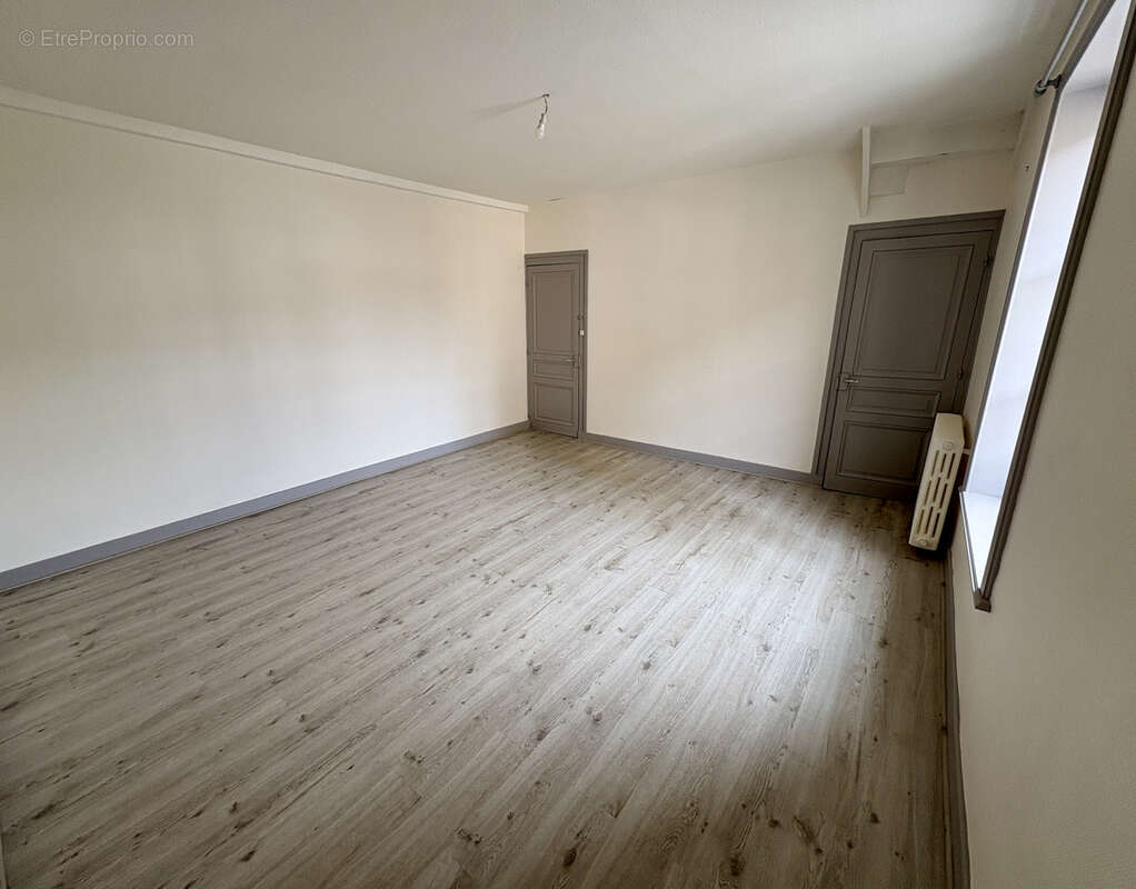 Maison à LE PERREON