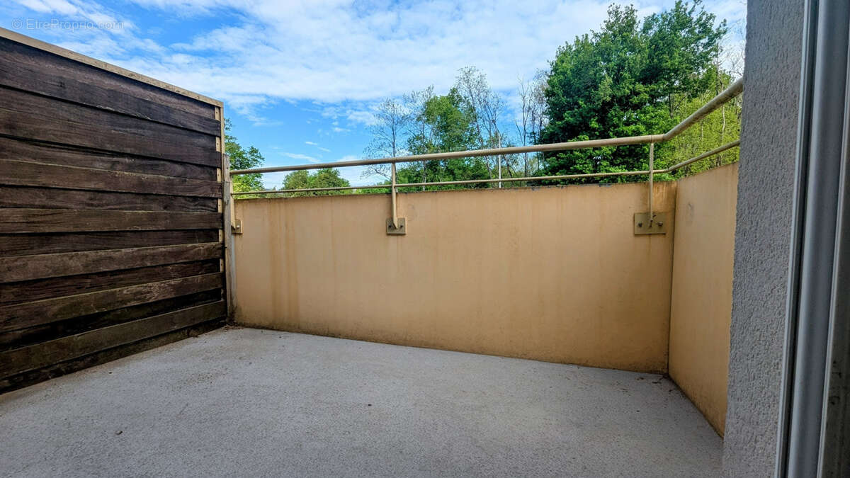 Appartement à FARGUES-SAINT-HILAIRE