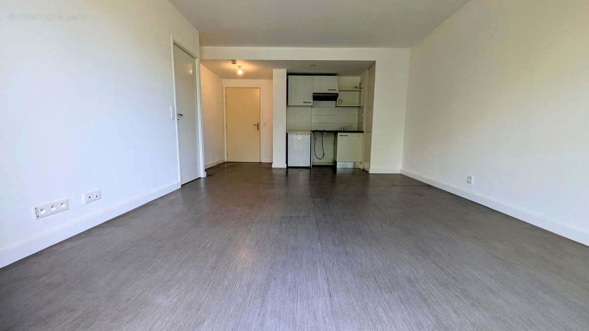 Appartement à FARGUES-SAINT-HILAIRE