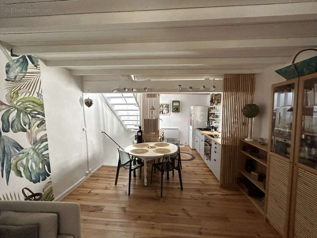 Maison à SAINT-QUENTIN-LA-POTERIE